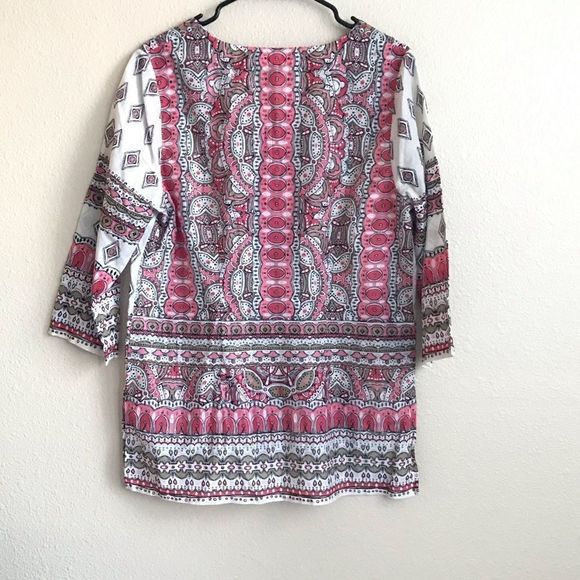 19.Tommy Bahama Aztec design tunic size M - Picture 2 of 4